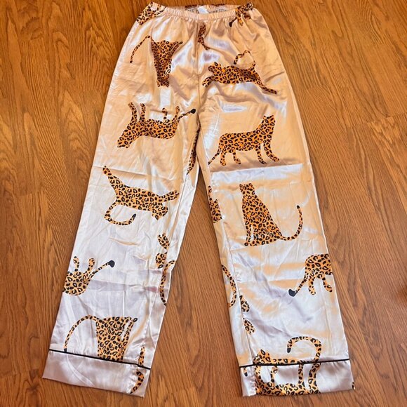 silky PJs - Picture 1 of 5